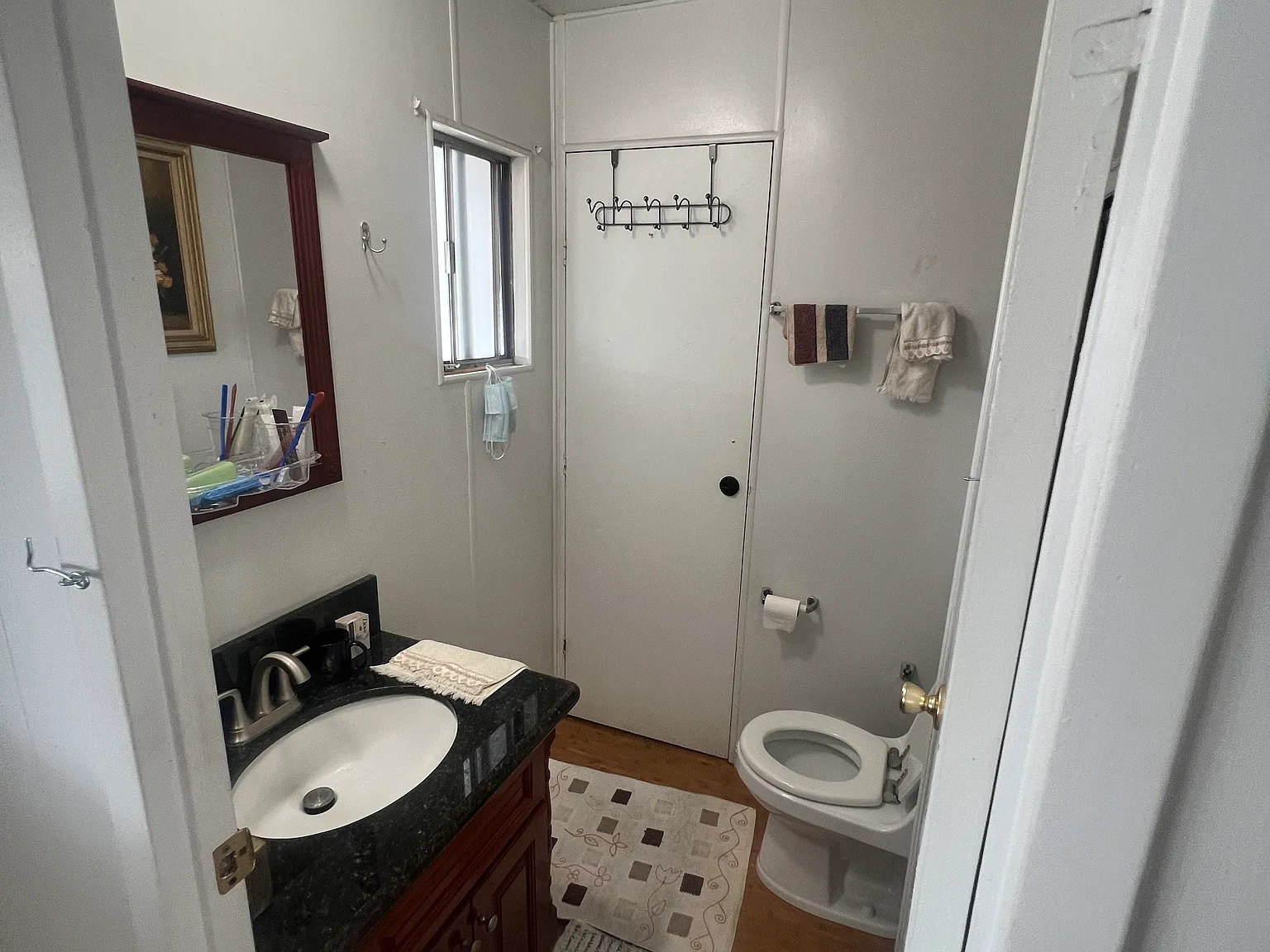 1 bed, 1400 sqft, $1,000 — Photo 4