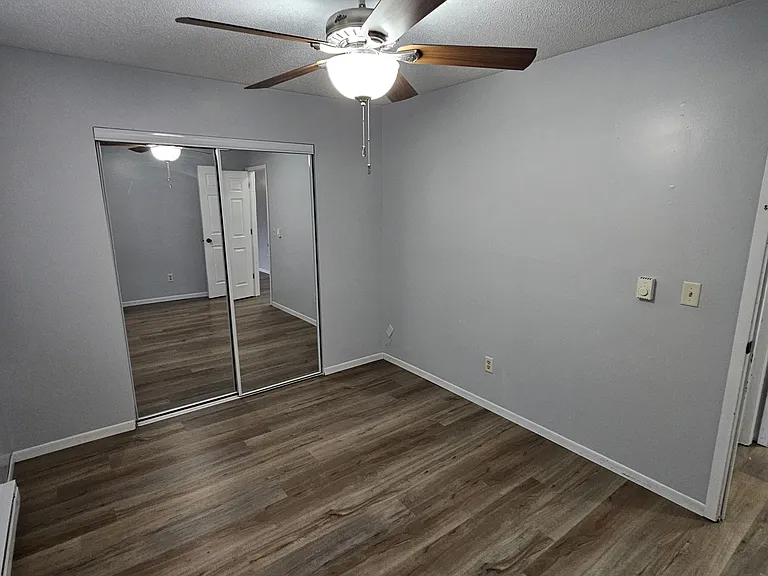 1112 Oakview Dr #9 — Photo 15