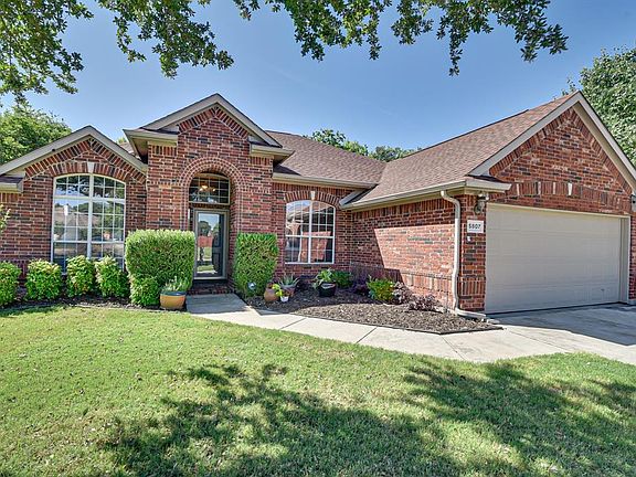 2nd image of 5807 Silver Sage Ln