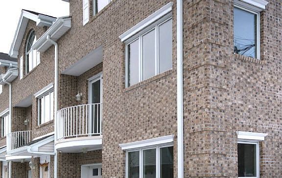 4th image of 630 Valley Brook Ave Unit 9