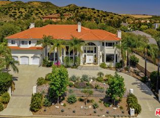 11874 Macoda Ln, Chatsworth, CA 91311