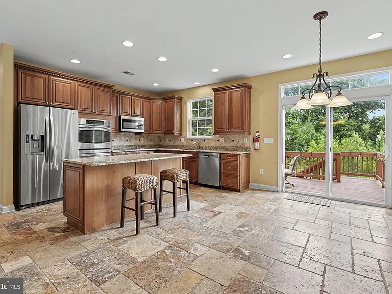 228 Leffler Cir — Photo 25