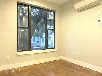 Rented by Rennit Inc.