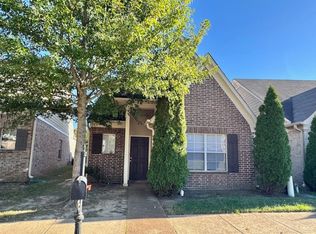 10199 Sterling Ridge Dr, Cordova, TN 38018