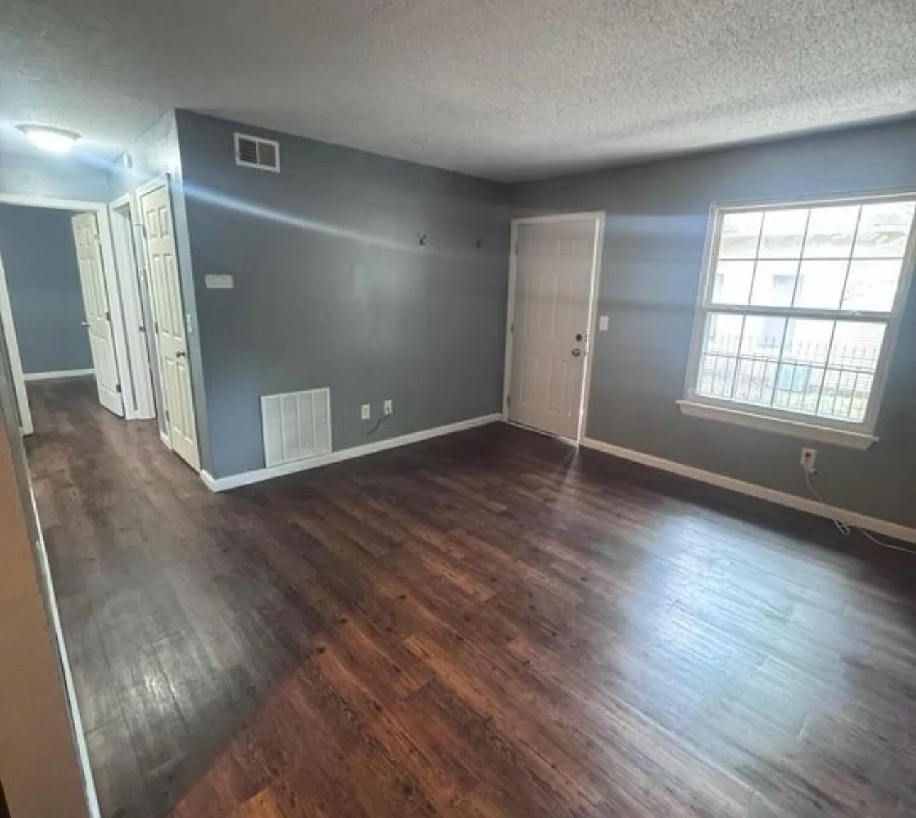 515 S New Ave — Photo 3