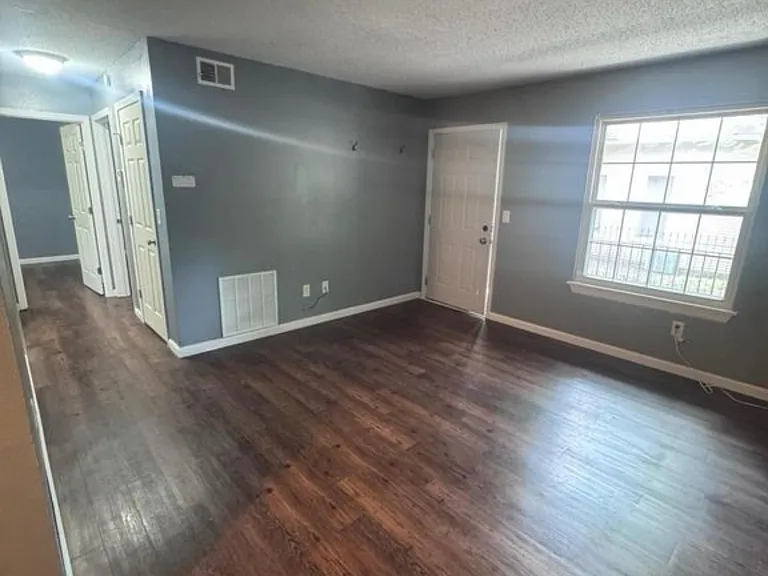 515 S New Ave #1-4 — Photo 3