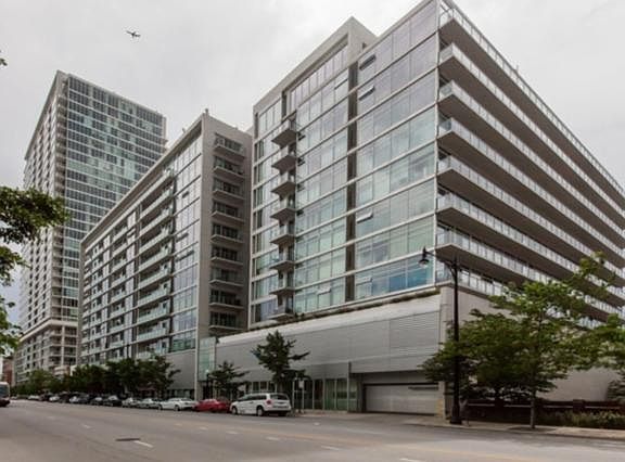 2nd image of 1620 S Michigan Ave Unit 424