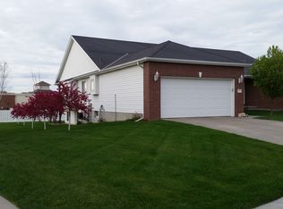 2804 Porter Ridge Rd, Lincoln, NE 68516