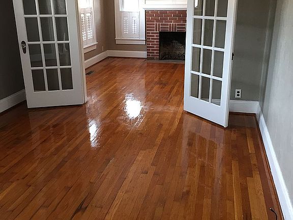 3rd image of 310 N Davis Ave
