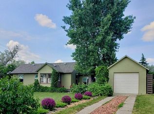 90 6th St SW, Beach, ND 58621