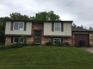 33 Crystal Lake Dr, Covington, KY 41017