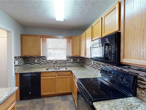 2nd image of 5959 Sherwood Trce #0