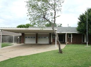 4008 SE Bedford Dr, Lawton, OK 73501
