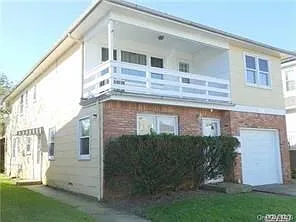 538 E Walnut St — Photo 3