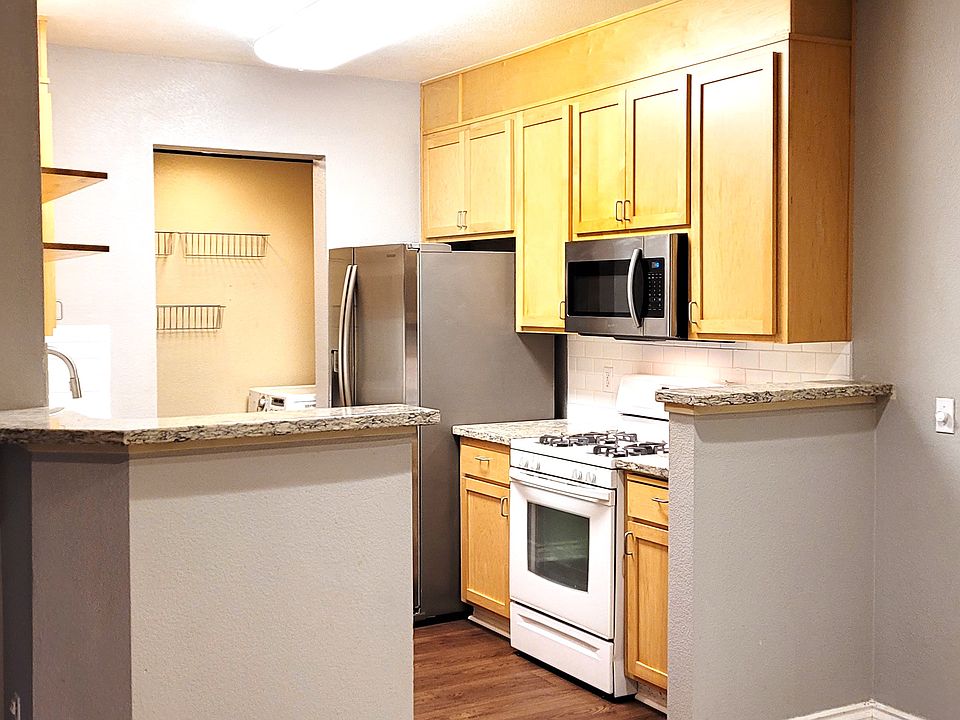 1st image of 2177 Alum Rock Ave APT 132