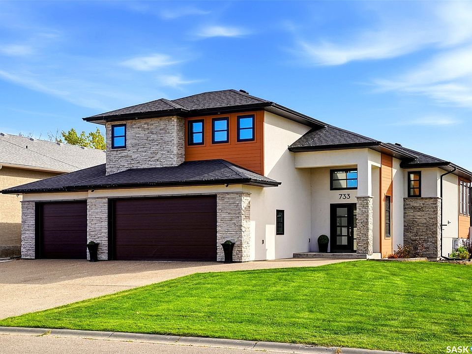 1st image of 733 3rd Avenue