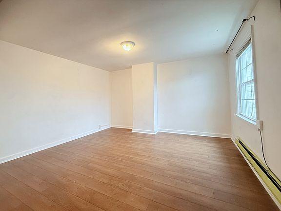 3rd image of 4508 Liberty Ave #3F