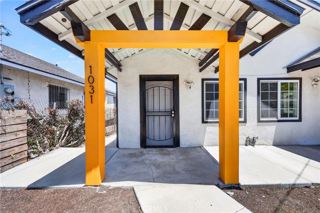 1031 N Fickett St, Los Angeles, CA - View 3
