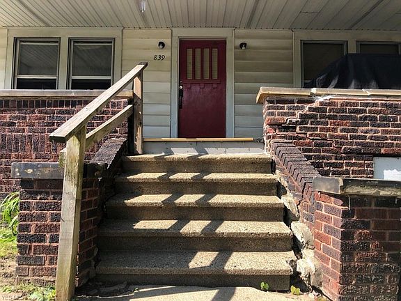 3rd image of 839 Kenmore Blvd