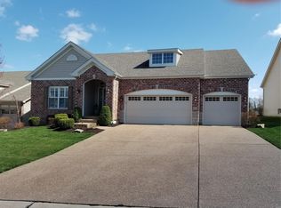 1590 Burnside Ln, Saint Charles, MO 63303