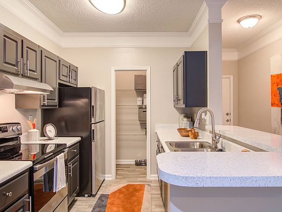 Kitchen Area with Breakfast Bar