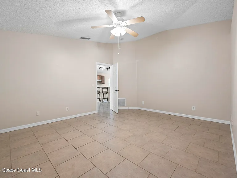 4800 Manchester Dr — Photo 19