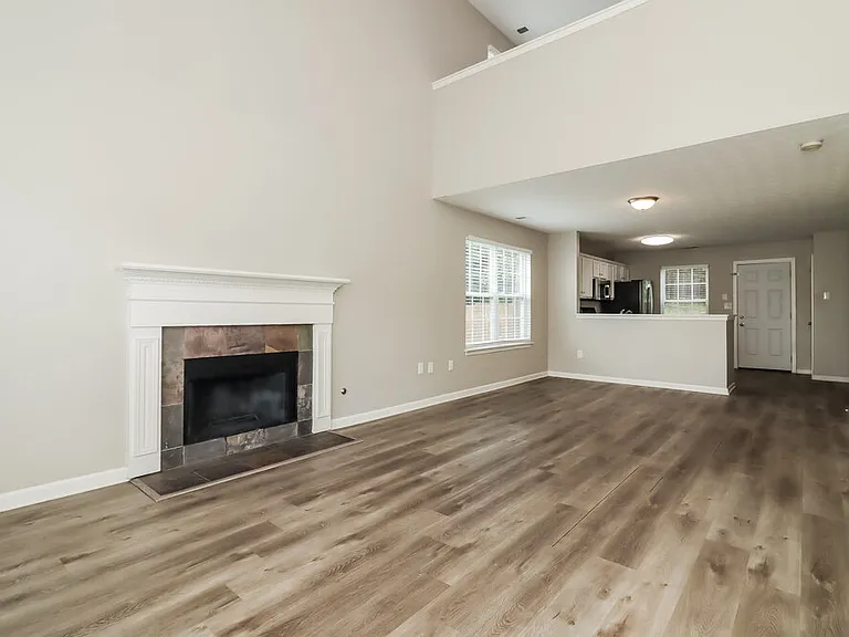 100 Saint Ann Cir — Photo 6