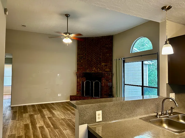 7017 Ivy Pointe Row — Photo 9