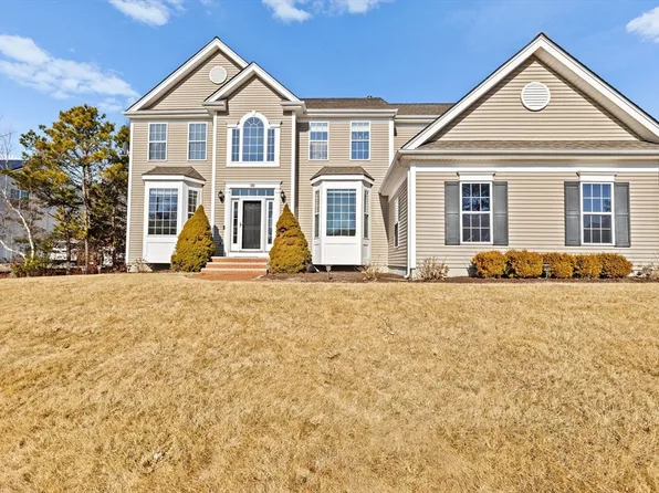 550 Raymond Rd, Plymouth, MA 02360