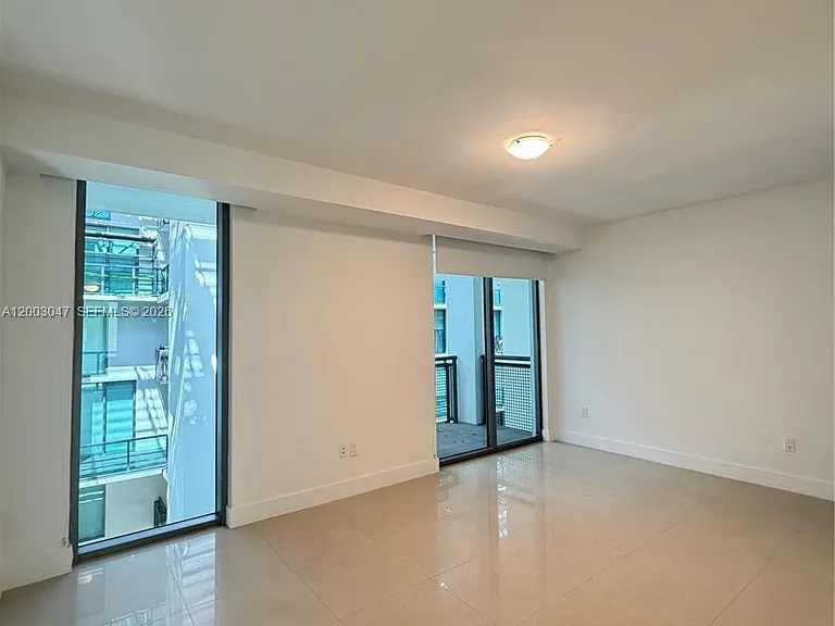 6000 Collins Ave #313 — Photo 5