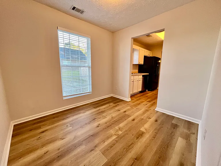 707 Porter Ln — Photo 14