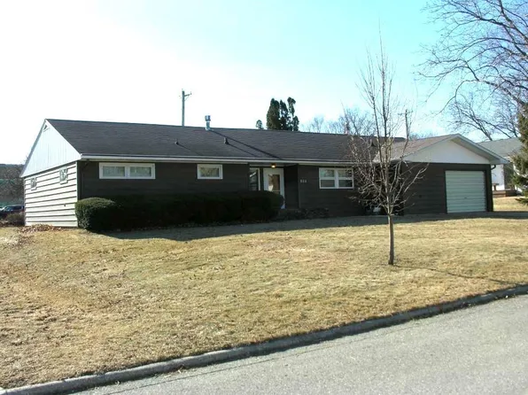 804 Poplar St, Osage, IA 50461