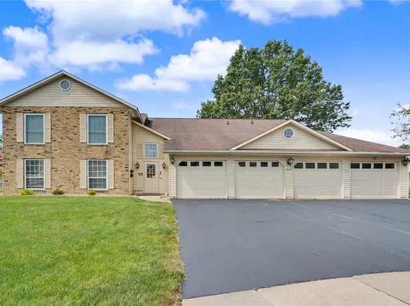 4117 Lexington Ct NE APT A, Cedar Rapids, IA 52402