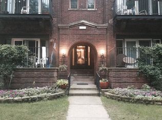 1101 W Pratt Blvd APT 1R, Chicago, IL 60626