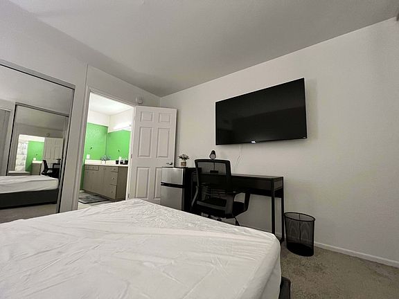 2nd image of 3674 Barham Blvd