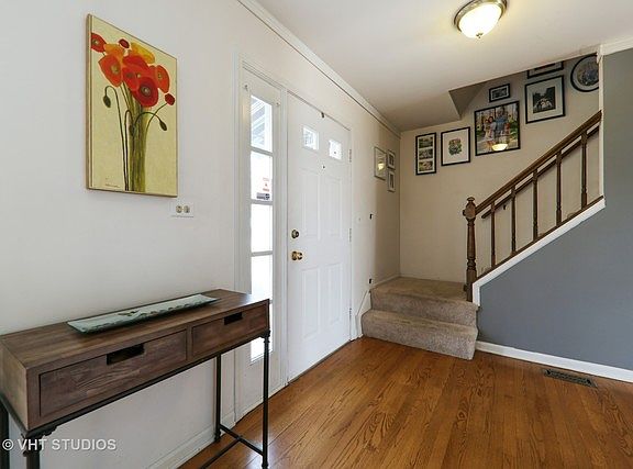 2nd image of 322 Eastland Ct