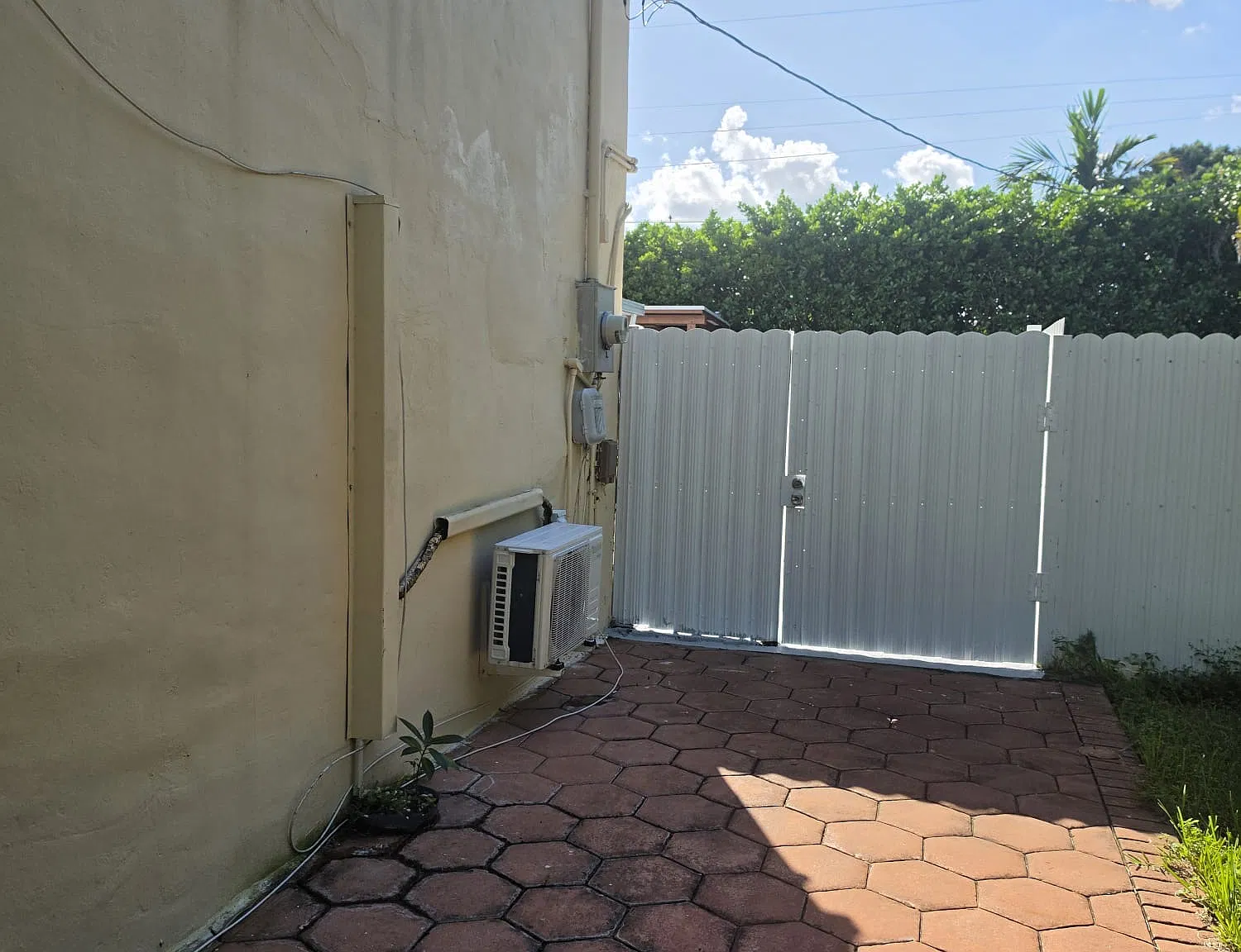 1 bed, $1,300 — Photo 1