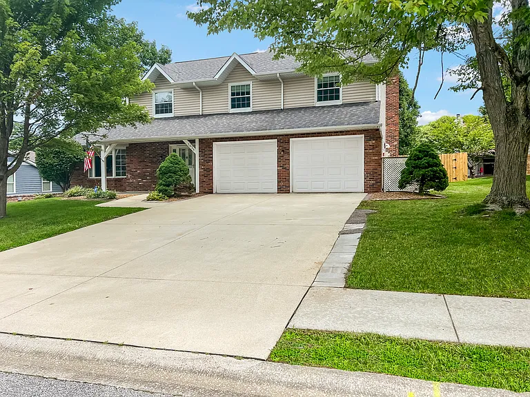 1026 Woodleaf Dr — Photo 9