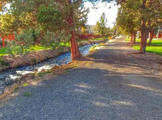 494 NW 29th St, Redmond, OR 97756