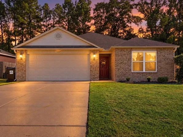 1089 Meadows Edge Dr, Alexander, AR 72002