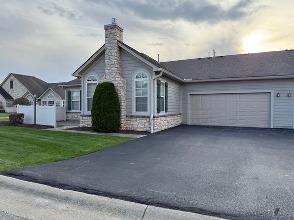 401 River Glen Dr NE