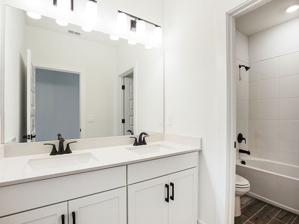 Upstairs Bathroom