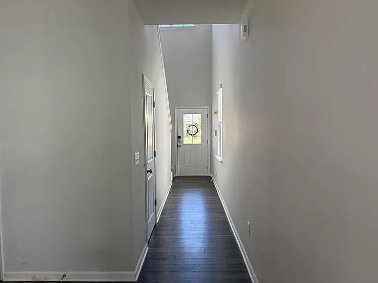 402 Poinsett Bridge Way — Photo 5