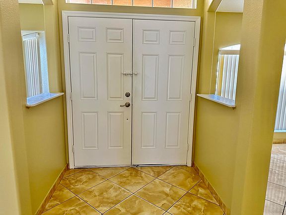 3rd image of 343 Caen Ct