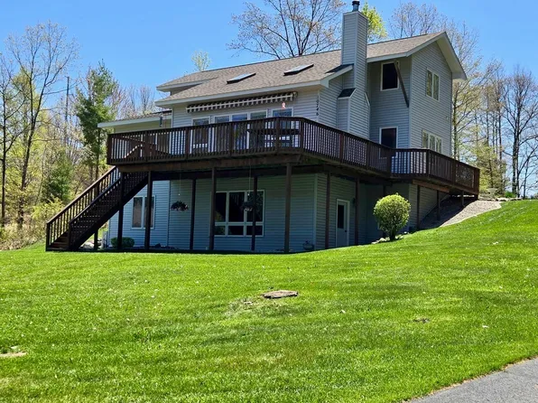 10746 Deal Rd, Williamsburg, MI 49690