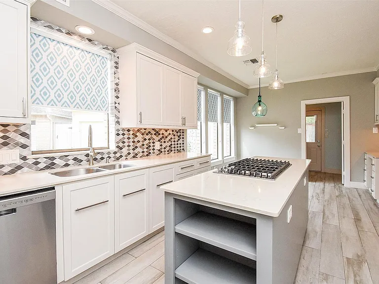 755 Last Arrow Dr — Photo 12