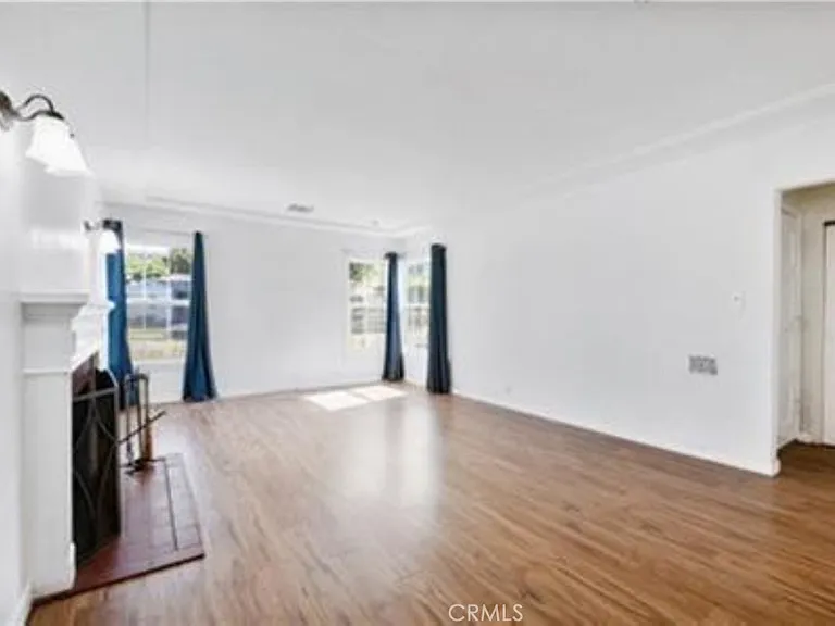 15235 La Maida St — Photo 11
