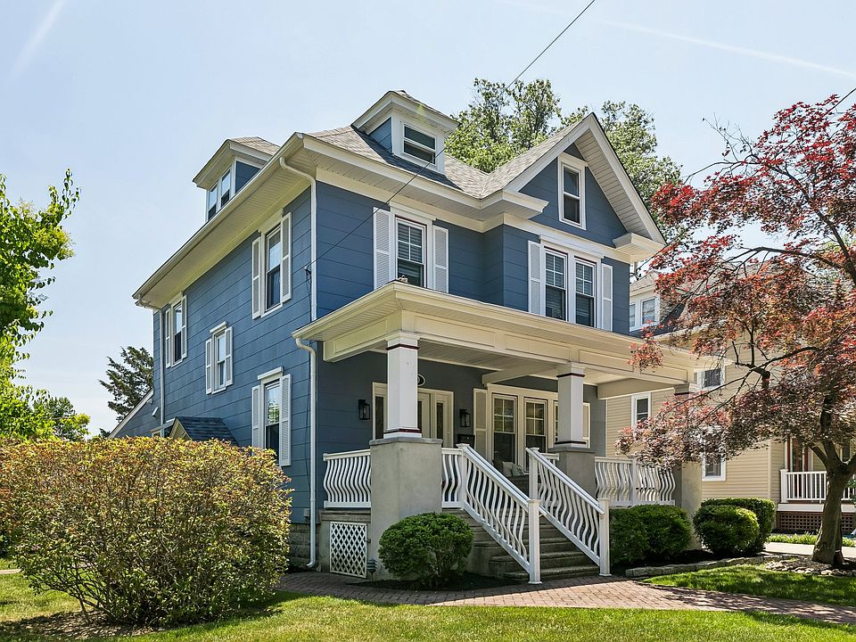 1st image of 30 E Linden Ave