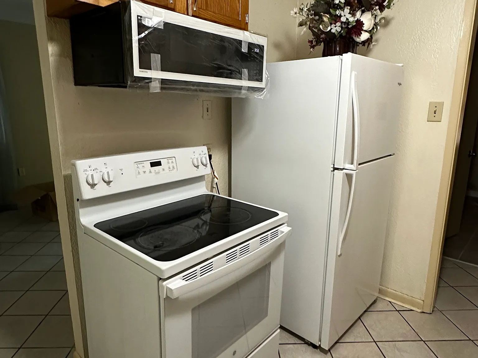 3 bed, 1023 sqft, $1,200 — Photo 3