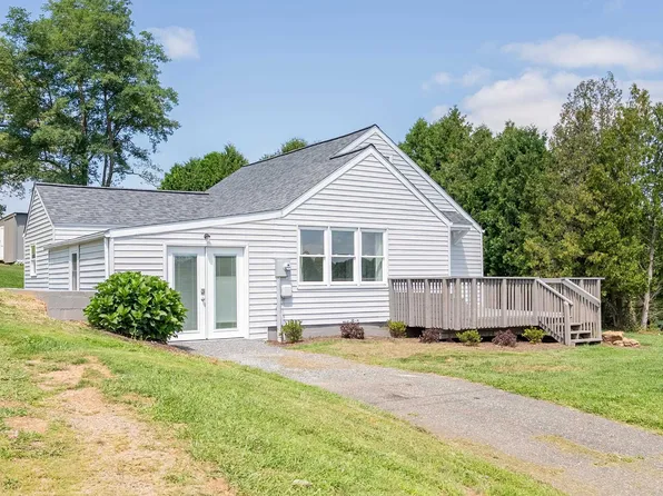 40 Coleman Ln, Galax, VA 24333